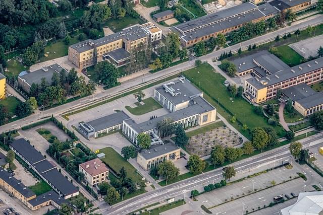 Placówka publiczna typu szkołą